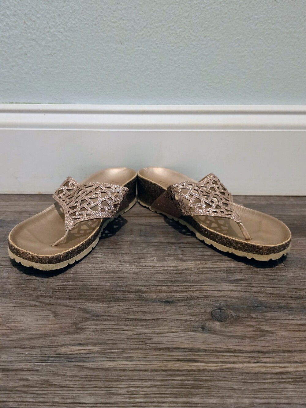 Italian Shoemakers Rose Gold Platform Thong Sandals - Picture 4 of 7